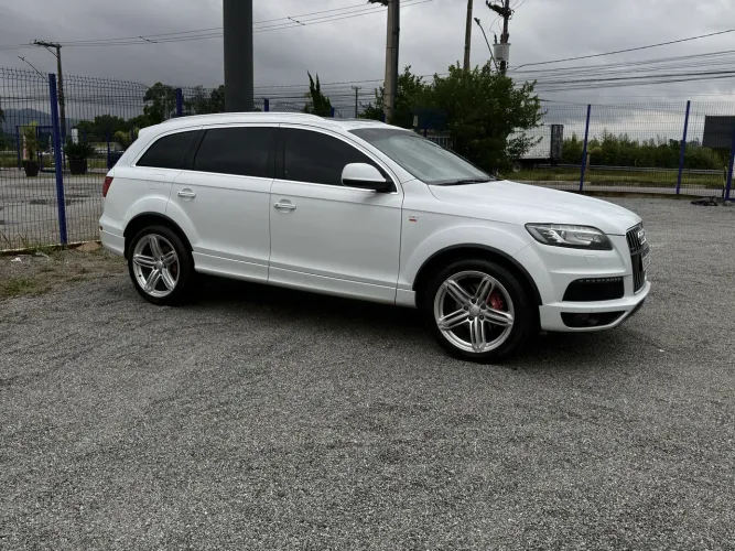 Audi Q7 3.0 V6 TFSI 333cv Quattro Tip. 5P 2013