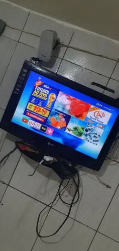 Tv 22 polegadas audio so pega com caixa brottof vai com tv box