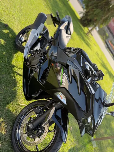 Kawasaki Ninja 500 ABS 2025 - 10.000 km - Original