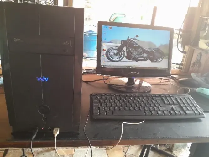 Computador de mesa completo