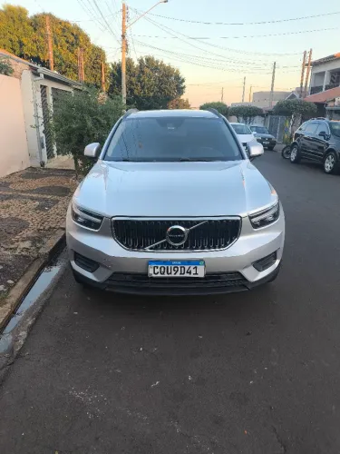 Volvo XC40 T-4 2.0 190cv FWD 2019