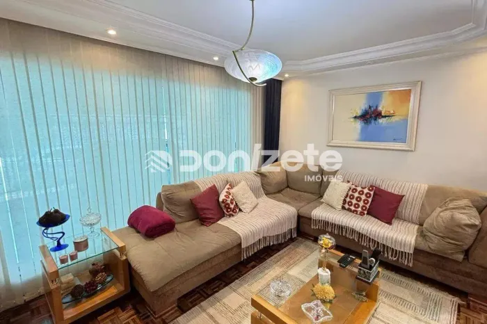 Sobrado residencial 3 dormitórios (1 suíte) no Campestre 220 m² em Santo André/SP