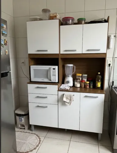 Armário de Cozinha Harmonia 6 Portas e 2 Gavetas (MadeiraMadeira) - R$ 400