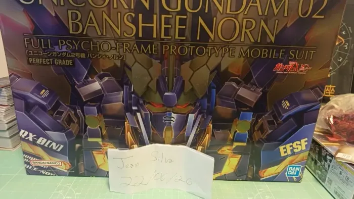Gundam Banshee Perfect Grade - BANDAI - Lacrado
