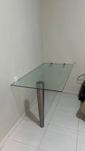 Mesa de vidro para escritório