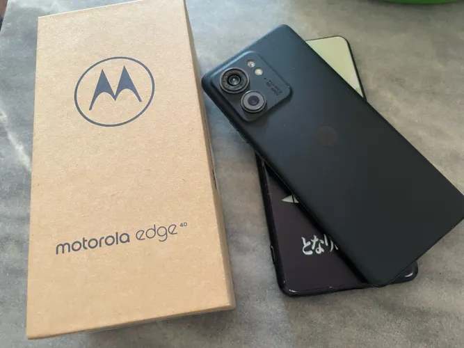 Moto Edge 40 R$500