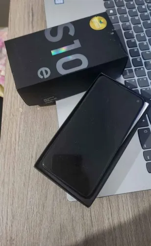 SAMSUNG GALAXY S10e