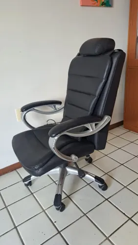 Cadeira Massageadora Relax Medic - Escritório Presidencial
