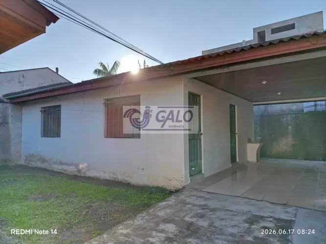 Casa para Locação em Curitiba, Xaxim, 2 dormitórios, 1 banheiro, 1 vaga