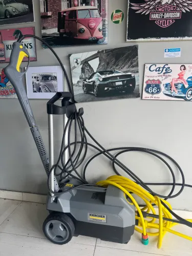 Karcher HD 585 Lavadora de Alta Pressão 