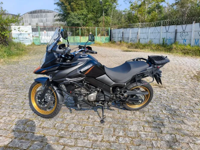 Suzuki Vstrom 650xt Preta 