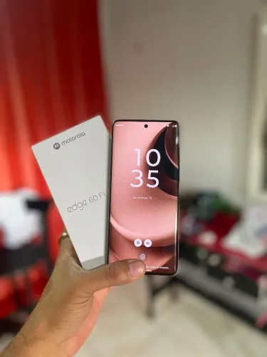 Edge 60 fusion 5g 256 com caixa