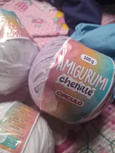 Vendo 5 linhas amigurumi chenille 