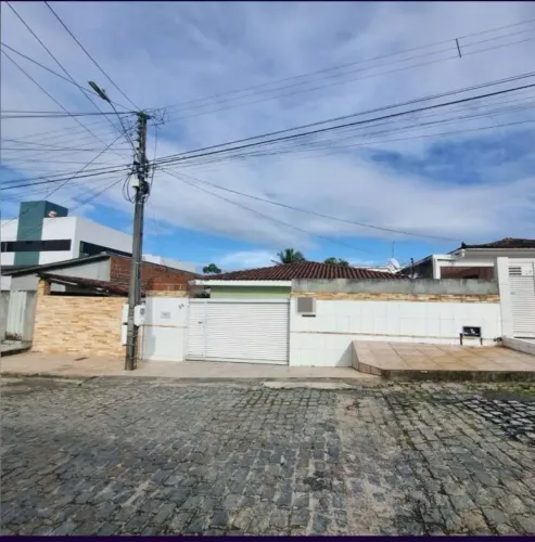Vende-se casa usada em Jaguaribe