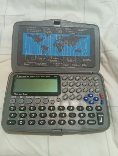 Tradutor e agenda eletrônica vintage