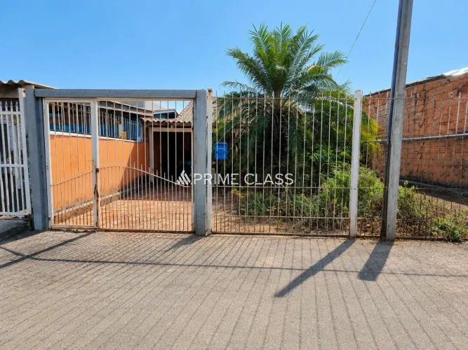 Casa térrea com 2 dormitórios no bairro Olaria, em Canoas, Aceita financiamento e fgts .