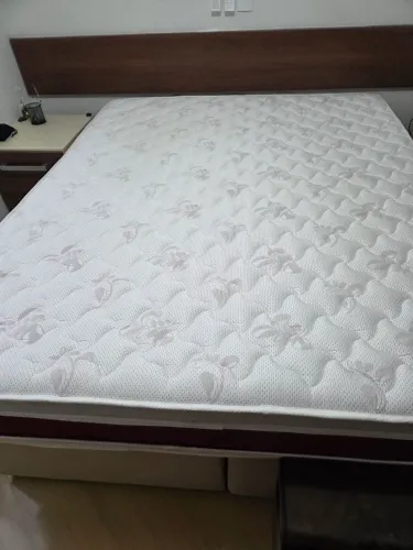 Cama box bau queen Ortobom - super novo com colchão