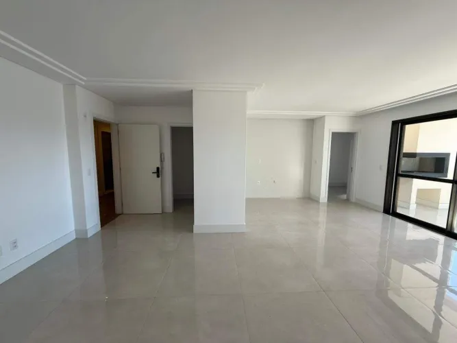 Apartamento Alto Padrão com 3 Suítes no Kobrasol - 128 m² e 2 Vagas