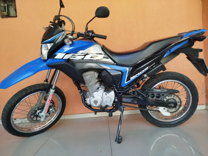Honda Bros 160 - Bem conservada - ano 21/22