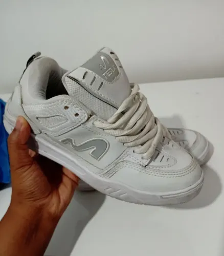 Tenis Tesla Branco 
