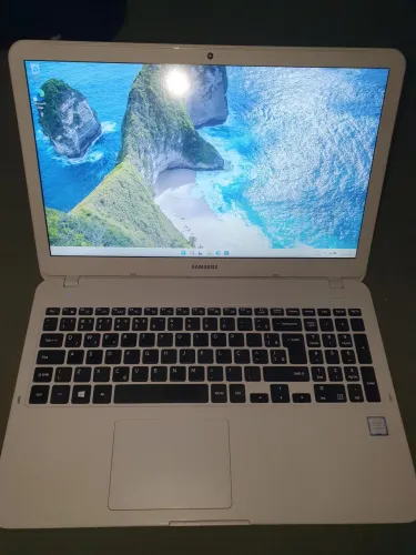 Notebook Samsung Rápido - Tela Full HD (Ótimo p/ Estudos, Trabalho e Netflix)