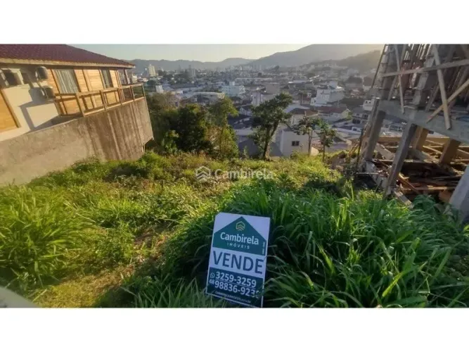 Terreno à venda no Passa Vinte em Palhoça/SC