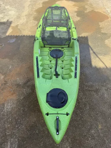 Vende-se caiaque caiman 100