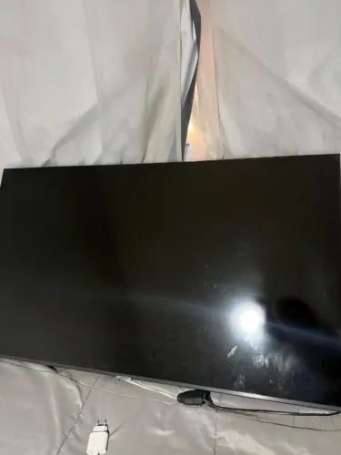 Samsung UN70TU7000 (Crystal UHD)