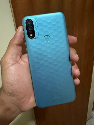 Moto e 20