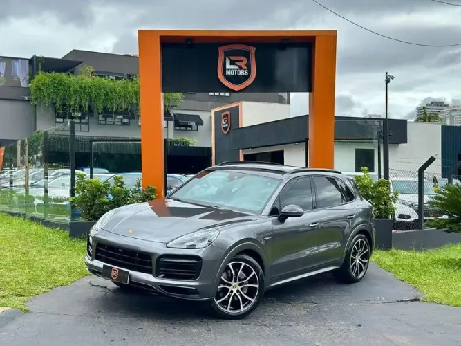 Porsche Cayenne 3.0 Turbo V6 340cv 2022