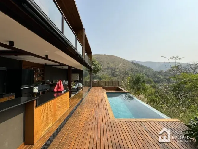 Casa em Condomínio- Petrópolis, Itaipava