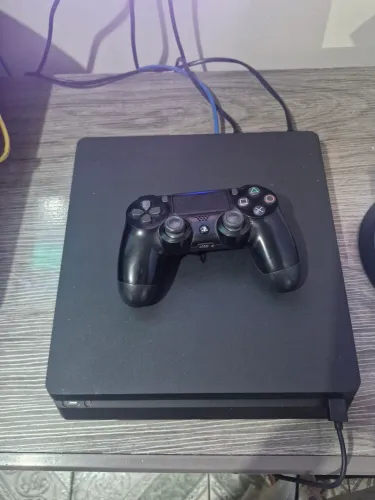 Ps4 slim 