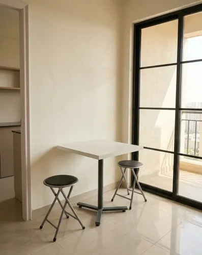 Mesa com duas banquetas preço top