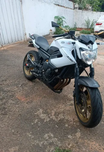 YAMAHA XJ6 N 2013