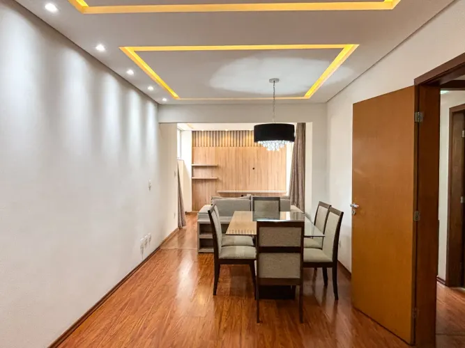 Apartamento de 3 quartos com planejados e área externa no Centro para venda e locação