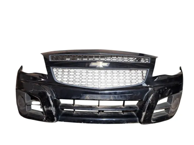 Parachoque Dianteiro Chevrolet Montana 2012 A 2017 Detalhe Preto