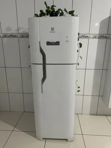 Geladeira Electrolux Frost Free - 371 litros 