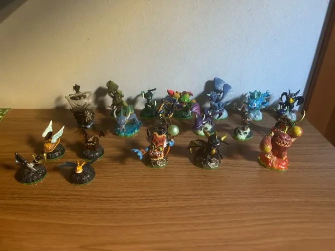 Skylanders Spyros Adventure - figuras variadas