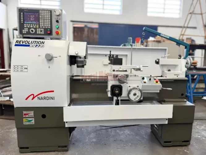 Torno Eletronico NARDINI REVOLUTION RV 220 - 440×1000 comando CNC FAGOR 8035
