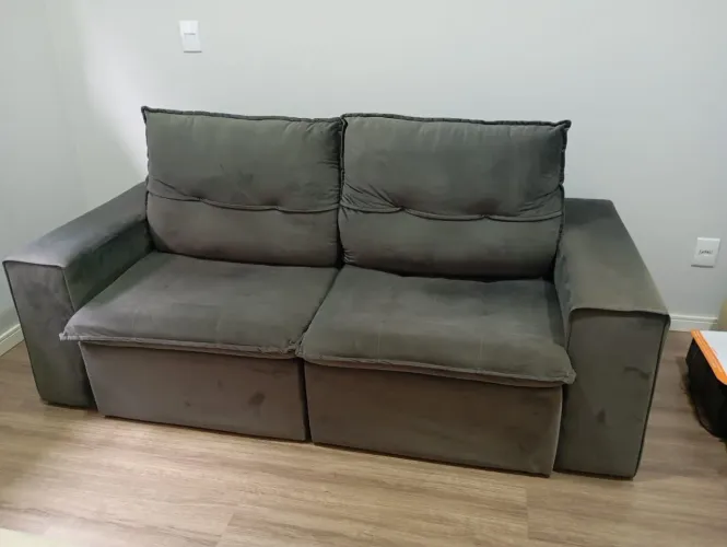 Vende-se sofá 2 lugares