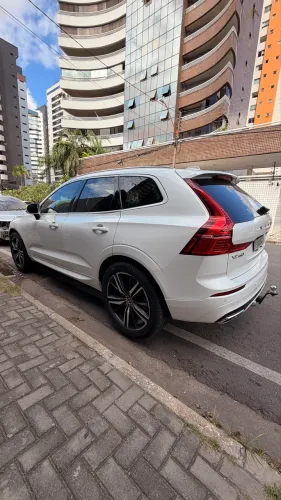 Volvo XC 60 T-5 R-design 2.0 AWD 5P 2018