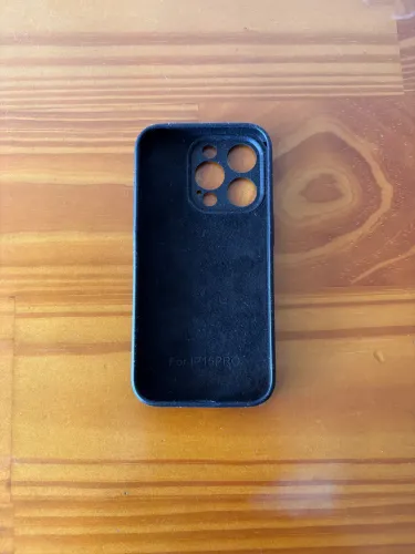 Capa Silicone Preta para iPhone 15 Pro