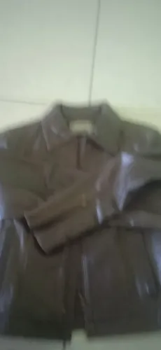 Vendo jaqueta de couro super conservada
