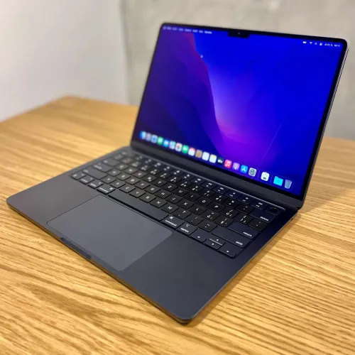 Macbook Air 2022, 13 Polegadas Chip Apple M2, 8GB, 256SSD, Semi-Novo