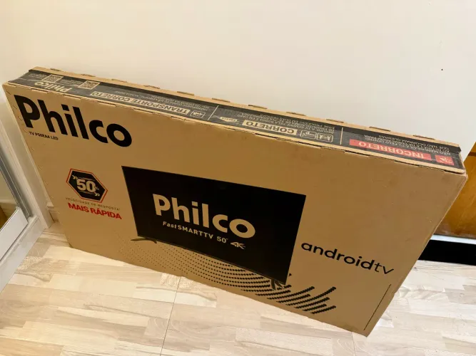 TV Philco Fast Smart 4k 50 lacrada