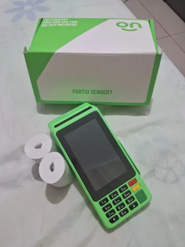 Maquinista de cartão zerada ja com chip , porém eu estou vendendo pq veio sem o carregador