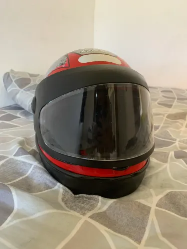 Capacete