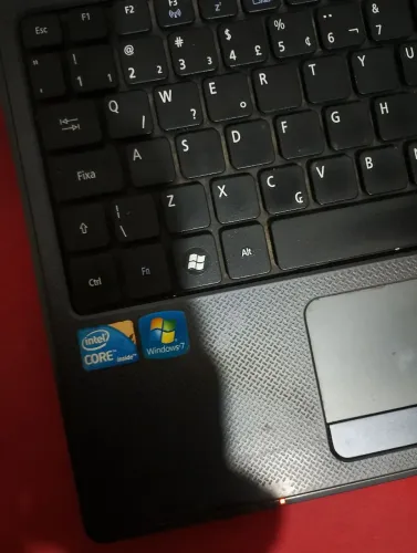 Notebook Acer core i3 para retirar peças
