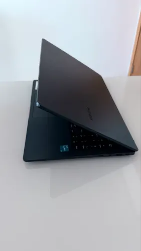 Samsung Galaxy Book2 i3 12ª Geração 8GB 256GB SSD