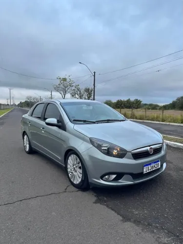 Fiat Grand Siena Essence 1.6 Flex 16V 2014